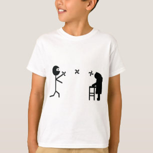 黒く悪い忍者の戦いのおばあさん Tシャツ