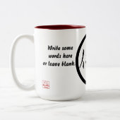 黒く日本のな漢字のツートーン親切さのマグ ツートーンマグカップ (左)