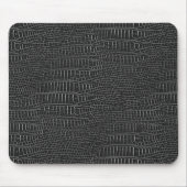 黒く現実的なわに皮の一見 マウスパッド (正面)