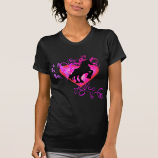 黒く重い馬 Tシャツ
