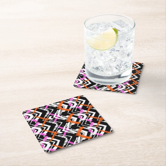 黒く、オレンジ、およびピンクの手描きの矢パターン スクエアペーパーコースター (インサイチュ)