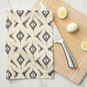 黒く、クリーム色のイカットのダイヤモンド キッチンタオル (四つ折り)