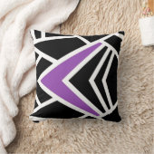 黒く、白い及び幾何学的なスタイルの紫色を置いて下さい クッション (ブランケット)