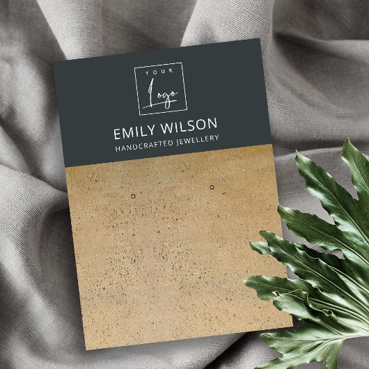 黒さびテラコッタのテクスチャーのロゴイヤリングディスプレイ 名刺