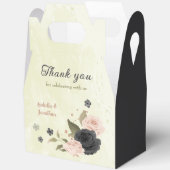 黒ずんだ ルージュピンクの花 フェイバーボックス (見開き)