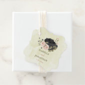 黒ずんだ 頬の赤いピンクの花のウェディング フェイバータグ (インサイチュ)