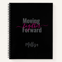 黒で前方に移動する名前 ノートブック