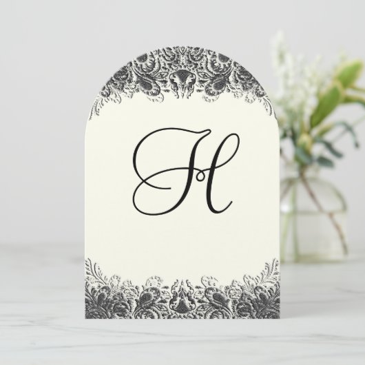 黒とアイボリーのペイズリー結婚式招待状 招待状 (スタンド正面)