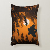 黒とオレンジの不気味ハロウィーンの夜景 アクセントクッション (正面(垂直))