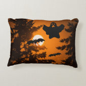 黒とオレンジの不気味ハロウィーンの夜景 アクセントクッション (裏面)