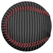 黒とスモーキーの黒の細い縦型ストライプ ソフトボール (正面左)