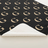 黒とタンのモノグラムパターン シェルパブランケット (3/4)