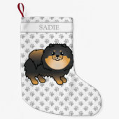 黒とタンポメラニア犬かわいい漫画の犬と名前 スモールクリスマスストッキング (正面)
