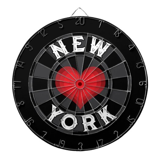 黒とチャコールの赤いハートに白文字でNEW YORK ダーツボード (正面)