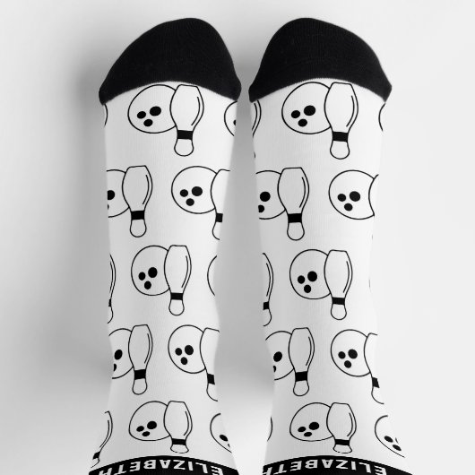 黒とパーソナライズされた白のボーリングソックス（名前あり） ソックス (上部)