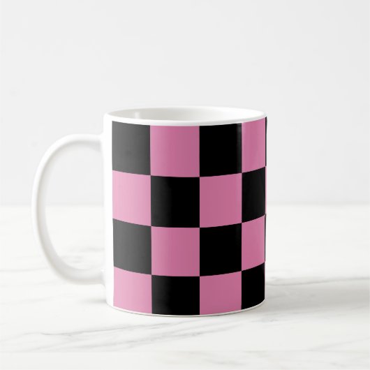 黒とピンクのチェック柄プリント コーヒーマグカップ (左)
