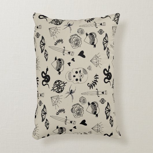 黒とベージュの手描きタトゥーパターン アクセントクッション (正面(垂直))