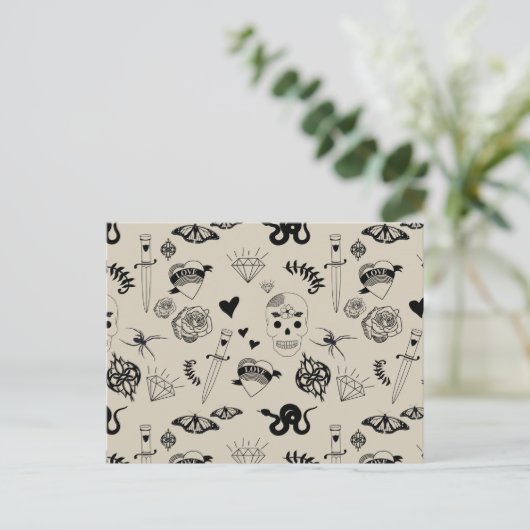 黒とベージュの手描きタトゥーパターン シーズンポストカード (スタンド正面)