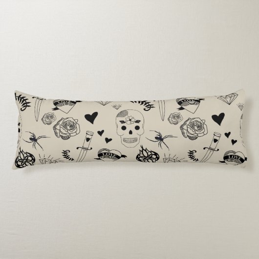 黒とベージュの手描きタトゥーパターン ボディピロー (正面)