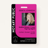 黒とミニマルピンクの公証人ロゴ写真QRバッジ バッジ (正面)