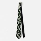 黒とムーディエレガントー白の花柄 ネクタイ (正面)