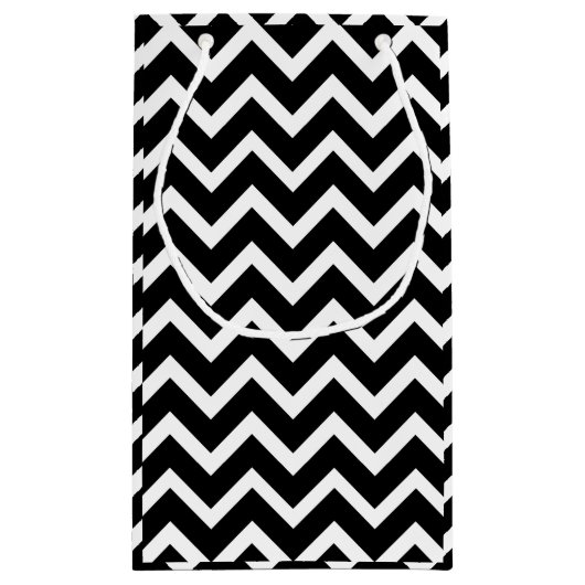 黒とモノグラムの白の幾何学的ジグザグシェブロン スモールペーパーバッグ (裏面)