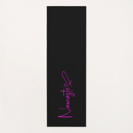 黒と明るい赤紫色のスクリプトナマステハートリバーシブル ヨガマット