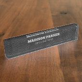 黒と濃いグレースネークスキンプリント デスクネームプレート (側面)