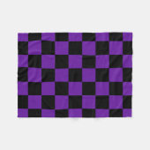 黒と濃い紫の正方形パターン フリースブランケット (正面(横))