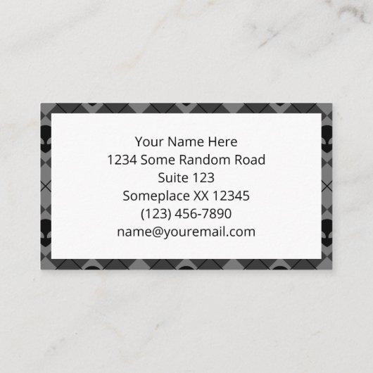 黒と灰色のエイリアンパタアーガイルーン 名刺 (裏面)