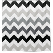 黒と灰色の山形の波形ストライプパターン シャワーカーテン (正面)