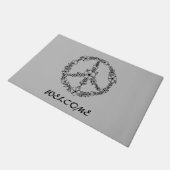 黒と灰色の平和のサイン歓迎ドアマット ドアマット (アングル)