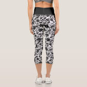 黒と灰色の渦巻く花 カプリレギンス (裏面)