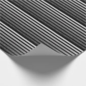 黒と灰色の迷彩質感のある線のストライプ ラッピングペーパー (角)