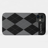 黒と炭灰色アーガイル柄の Case-Mate iPhoneケース (裏面(横))