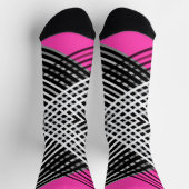 黒と白と灰色の絡ストライプみ合った文字 ソックス (上部)