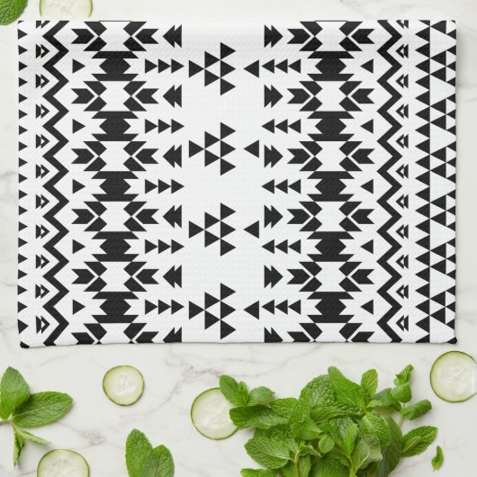 黒と白のアステカ幾何学ベクトルパターン キッチンタオル (折り畳み)