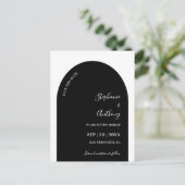 黒と白のアーチウェディング日付を保存 案内ポストカード (スタンド正面)