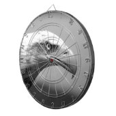 黒と白のイーグルアイ ダーツボード (正面右)