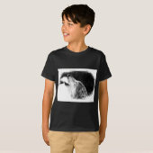 黒と白のグレーのウルフスケッチアートワーク Tシャツ (正面フル)