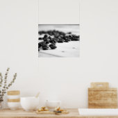 黒と白のコーヒー豆の散在16x20 ポスター (キッチン)