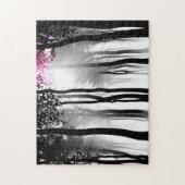 黒と白のシルエット林と小さな紫 ジグソーパズル (縦)