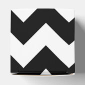 黒と白のジグザグの赤い唇 フェイバーボックス (上部)