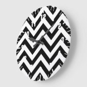 黒と白のジグザグネックパターン ラージ壁時計 (傾斜)