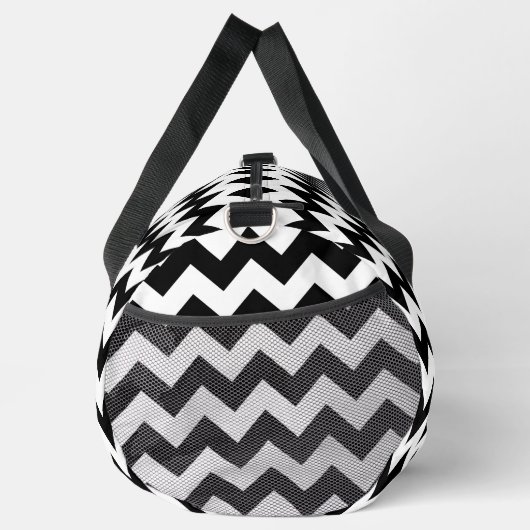 黒と白のジグザグパターン、山形パターン ダッフルバッグ (右)