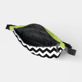 黒と白のジグザグパターン、山形、緑 ファニーパック (見開き)