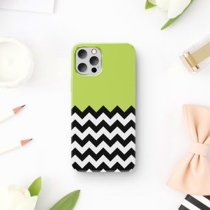 黒と白のジグザグパターン、山形、緑 iPhone 11 ケース