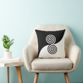 黒と白のスパイラル サークルを備えた抽象芸術 クッション (椅子)