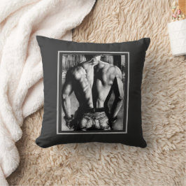 黒と白のセクシーなボディビルダー戻る クッション