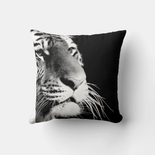 黒と白のタイガーアイワイルドアニマル クッション (裏面)